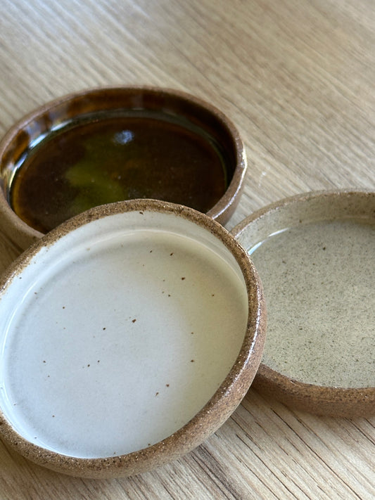 FAT MINI - LERA MED LAVAFLÄCKAR