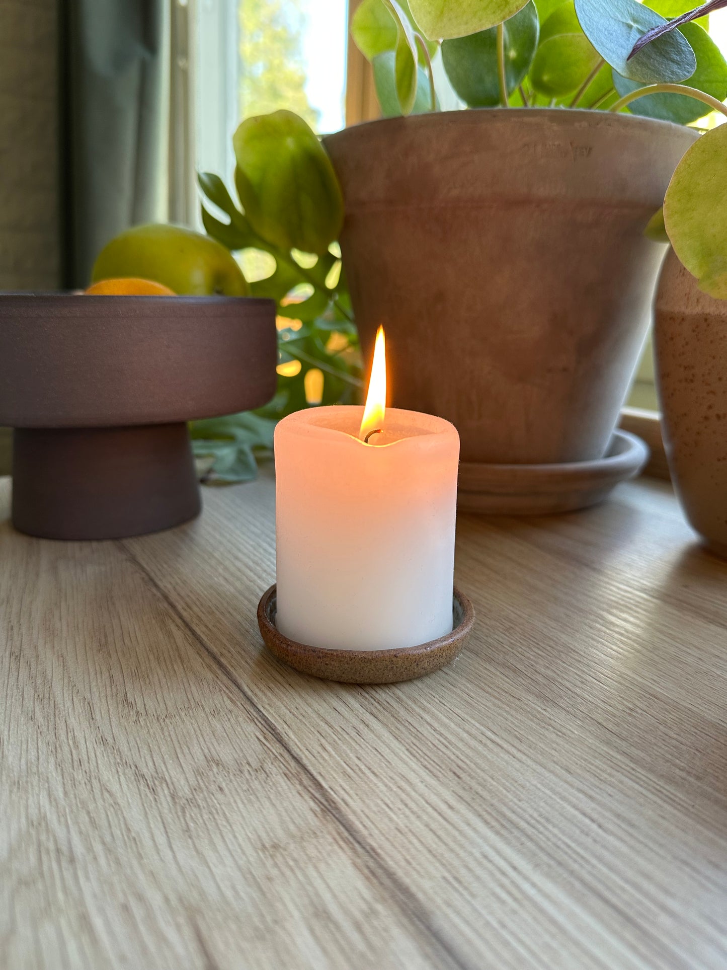 FAT MINI - LERA MED LAVAFLÄCKAR